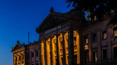 URUGUAY DISCUTE UNA REFORMA FISCAL: ¿Qué podría cambiar en 2026?